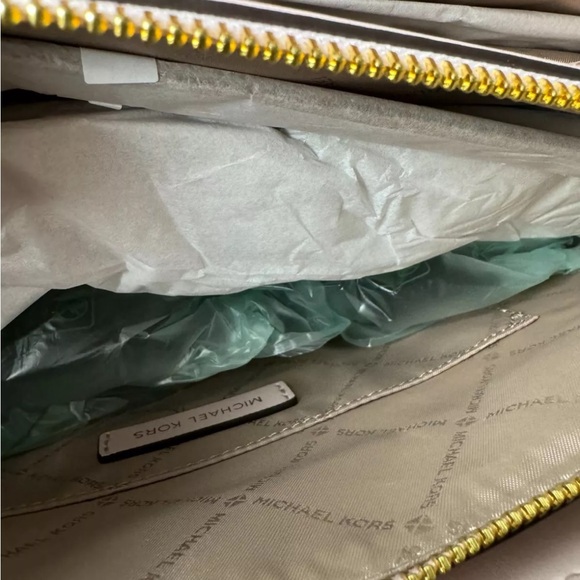 NWT Michael Kors Whitney Quilted MD Chain Shoulder Tote Blush Pink MSRP$628 - Picture 7 of 8